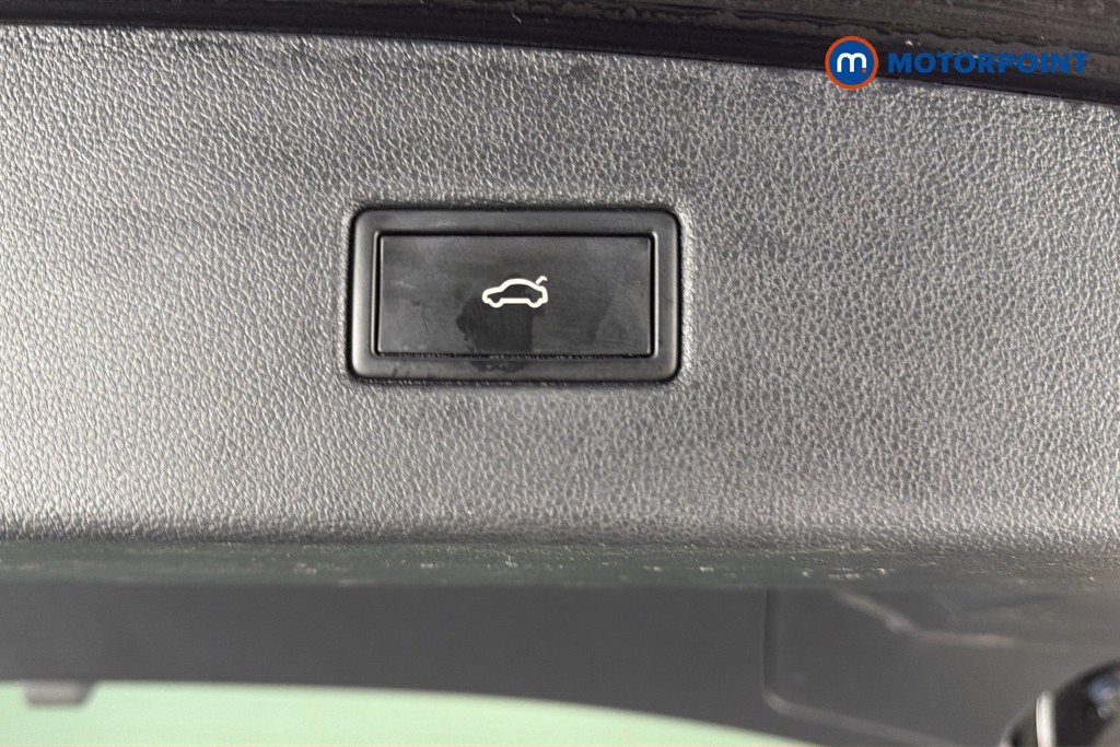 Volkswagen Tiguan Elegance Automatic Petrol Plug-In Hybrid SUV - Stock Number (1672852) - 35th supplementary image