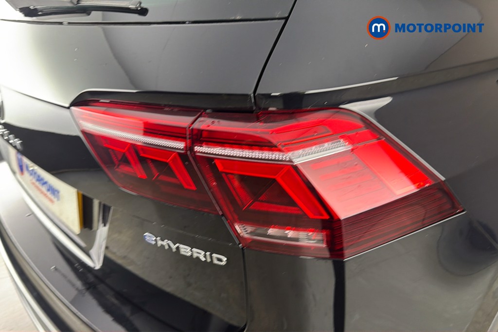 Volkswagen Tiguan Elegance Automatic Petrol Plug-In Hybrid SUV - Stock Number (1672852) - 38th supplementary image