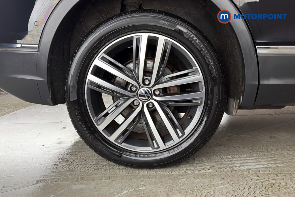 Volkswagen Tiguan Elegance Automatic Petrol Plug-In Hybrid SUV - Stock Number (1672852) - 49th supplementary image