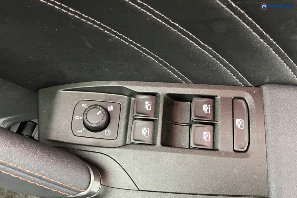 Cupra Formentor VZ2 Automatic Petrol Plug-In Hybrid SUV - Stock Number (1673194) - 18th supplementary image