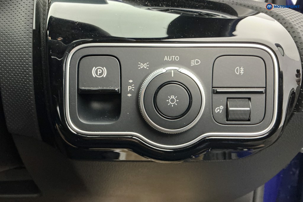 Mercedes-Benz A Class Amg Line Automatic Petrol Saloon - Stock Number (1673333) - 15th supplementary image