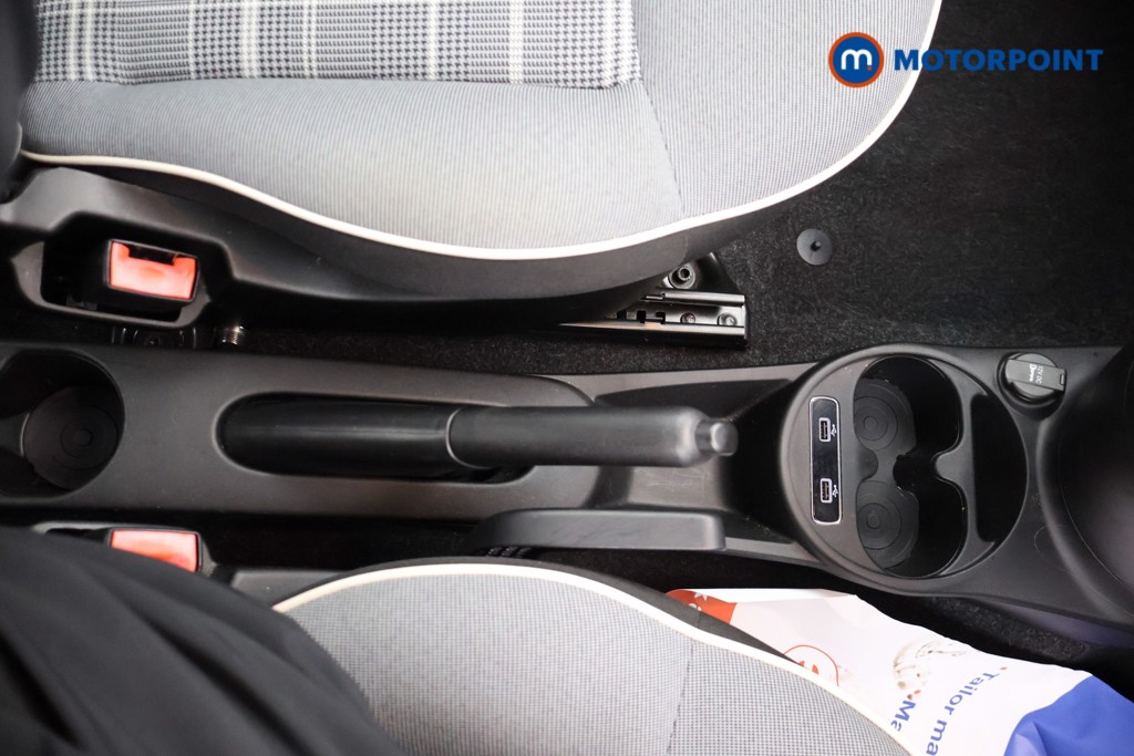 Fiat 500 Lounge Manual Petrol Hatchback - Stock Number (1673352) - 14th supplementary image