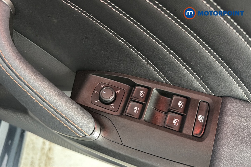 Cupra Leon VZ2 Automatic Petrol Hatchback - Stock Number (1673510) - 19th supplementary image