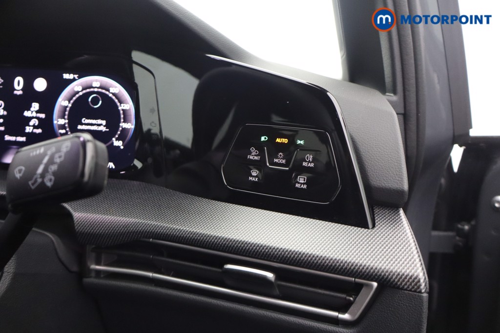 Volkswagen Golf Black Edition Manual Petrol Hatchback - Stock Number (1673584) - 8th supplementary image