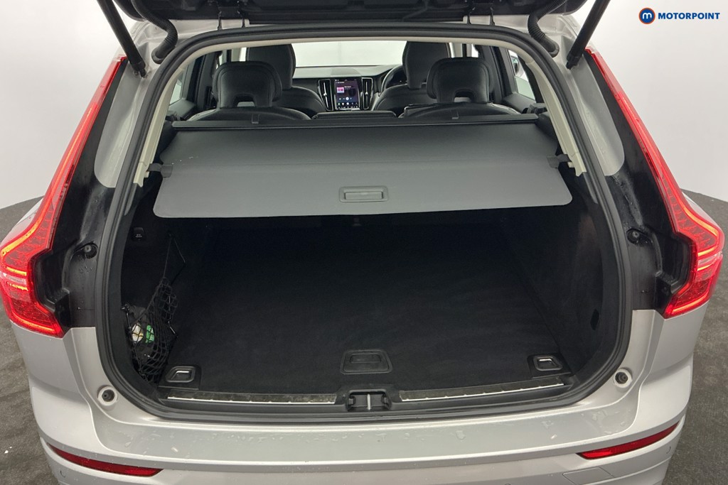 Volvo Xc60 Core Automatic Petrol SUV - Stock Number (1673624) - 3rd supplementary image