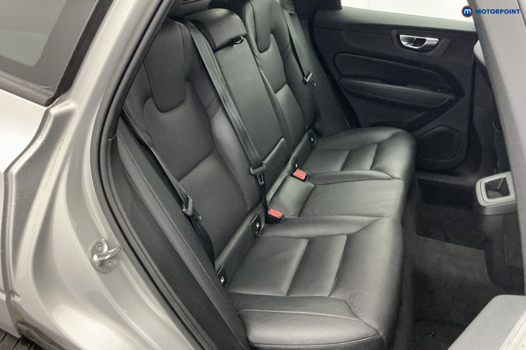 Volvo Xc60 Core Automatic Petrol SUV - Stock Number (1673624) - 4th supplementary image