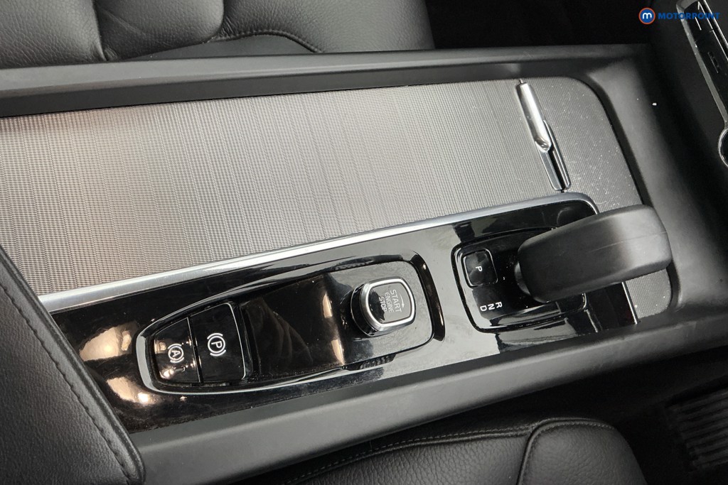 Volvo Xc60 Core Automatic Petrol SUV - Stock Number (1673624) - 8th supplementary image