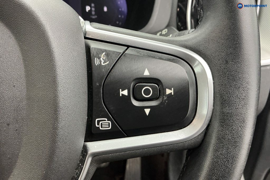 Volvo Xc60 Core Automatic Petrol SUV - Stock Number (1673624) - 13th supplementary image