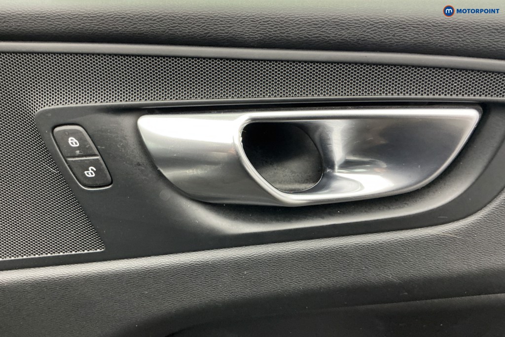 Volvo Xc60 Core Automatic Petrol SUV - Stock Number (1673624) - 18th supplementary image