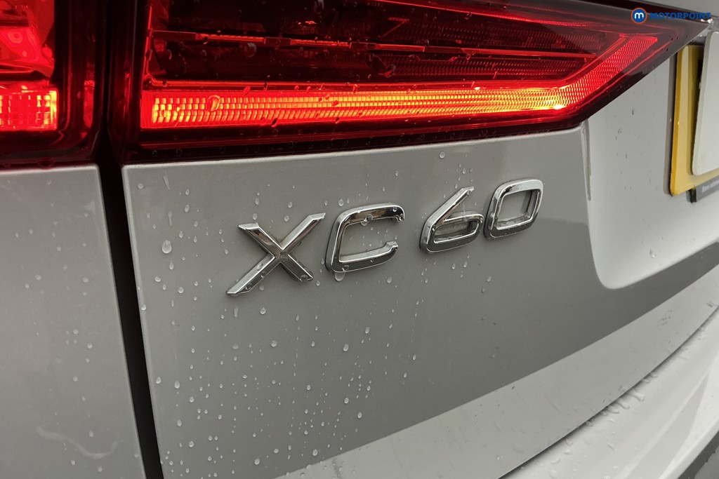 Volvo Xc60 Core Automatic Petrol SUV - Stock Number (1673624) - 25th supplementary image