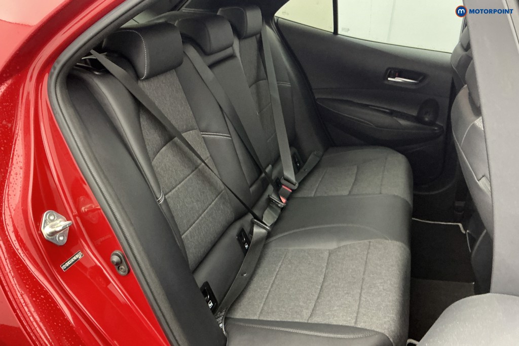 Toyota Corolla Design Automatic Petrol-Electric Hybrid Hatchback - Stock Number (1673656) - 4th supplementary image