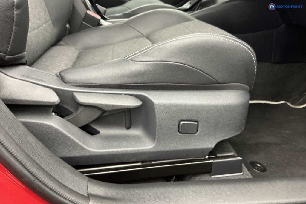 Toyota Corolla Design Automatic Petrol-Electric Hybrid Hatchback - Stock Number (1673656) - 20th supplementary image