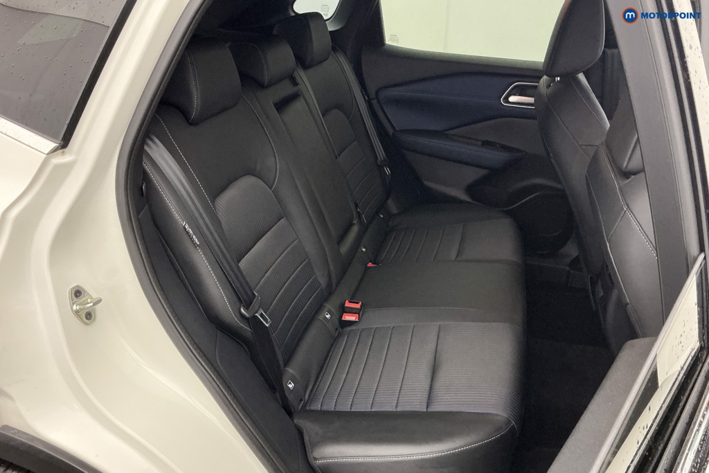 Nissan Qashqai Tekna Automatic Petrol-Electric Hybrid SUV - Stock Number (1673761) - 4th supplementary image