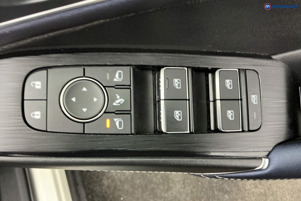 Nissan Qashqai Tekna Automatic Petrol-Electric Hybrid SUV - Stock Number (1673761) - 17th supplementary image