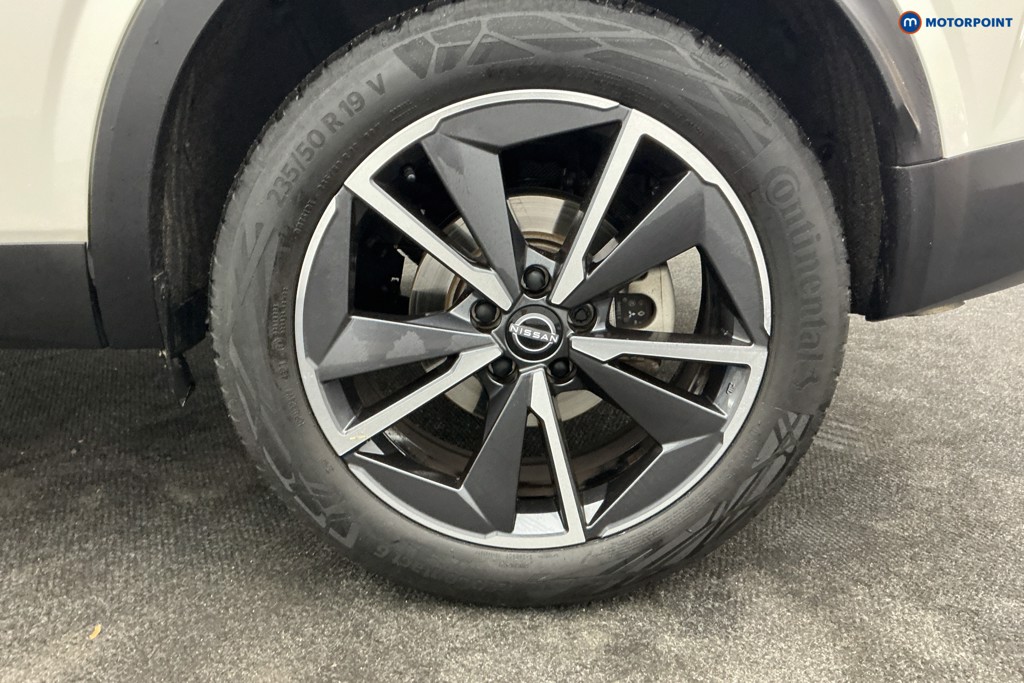 Nissan Qashqai Tekna Automatic Petrol-Electric Hybrid SUV - Stock Number (1673761) - 31st supplementary image