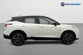 Nissan Qashqai Tekna Automatic Petrol-Electric Hybrid SUV - Stock Number (1673761) - Drivers side