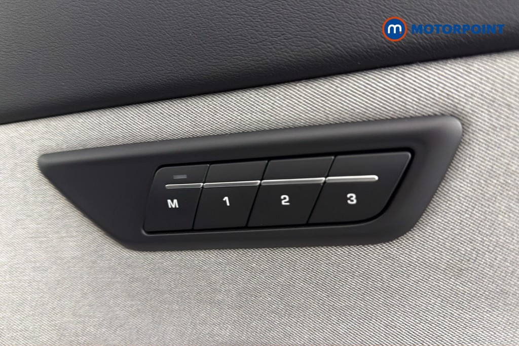Jaguar E-Pace R-Dynamic Hse Black Automatic Petrol Plug-In Hybrid SUV - Stock Number (1673836) - 26th supplementary image