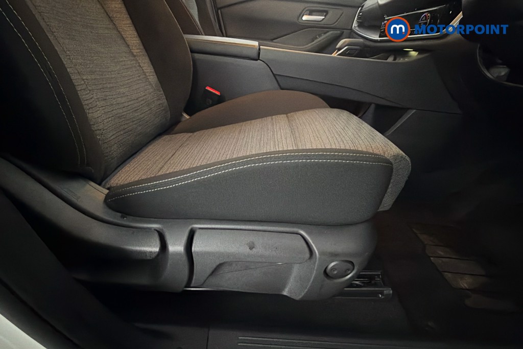 Nissan X-Trail Acenta Premium Automatic Petrol SUV - Stock Number (1673934) - 25th supplementary image