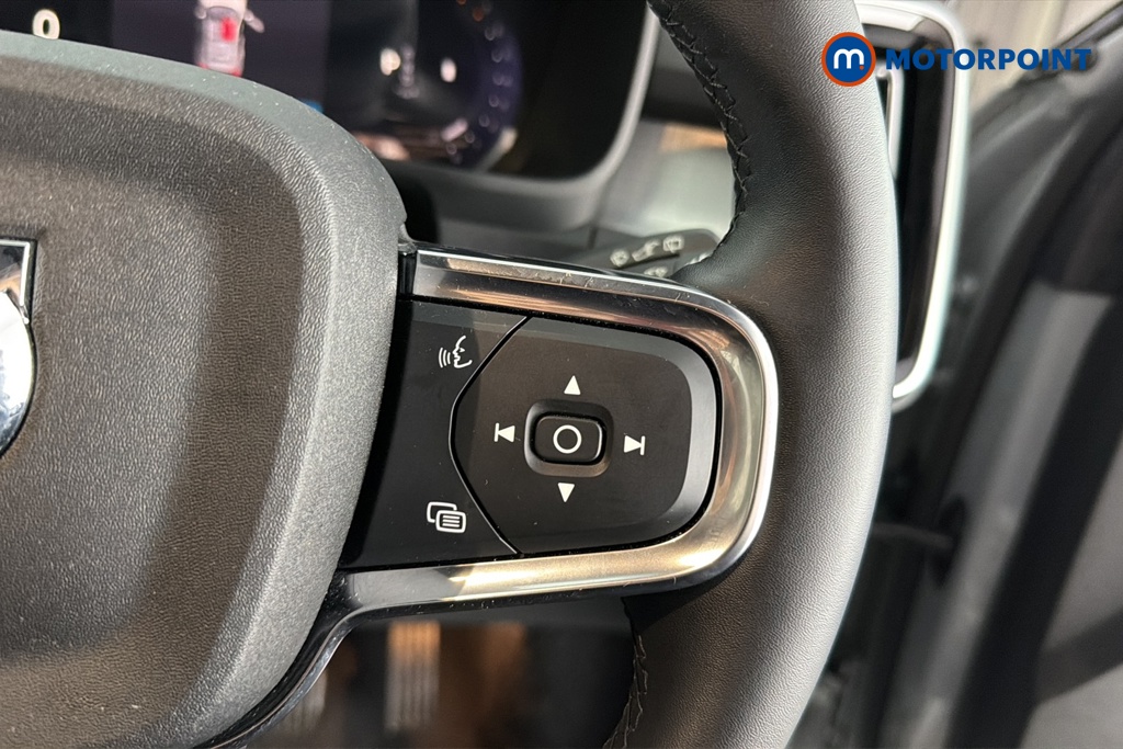Volvo Xc40 Core Automatic Petrol SUV - Stock Number (1673987) - 3rd supplementary image