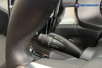 Volvo Xc40 Core Automatic Petrol SUV - Stock Number (1673987) - 5th supplementary image