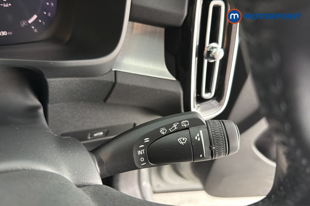 Volvo Xc40 Core Automatic Petrol SUV - Stock Number (1673987) - 6th supplementary image