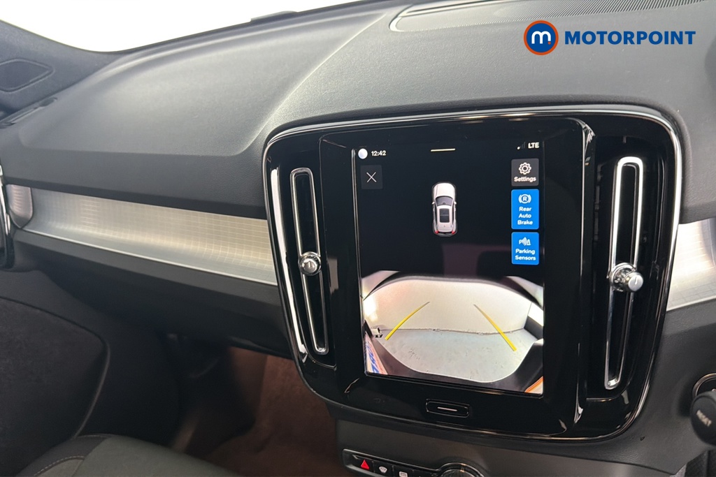 Volvo Xc40 Core Automatic Petrol SUV - Stock Number (1673987) - 13th supplementary image