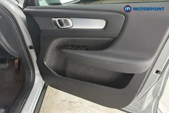 Volvo Xc40 Core Automatic Petrol SUV - Stock Number (1673987) - 18th supplementary image