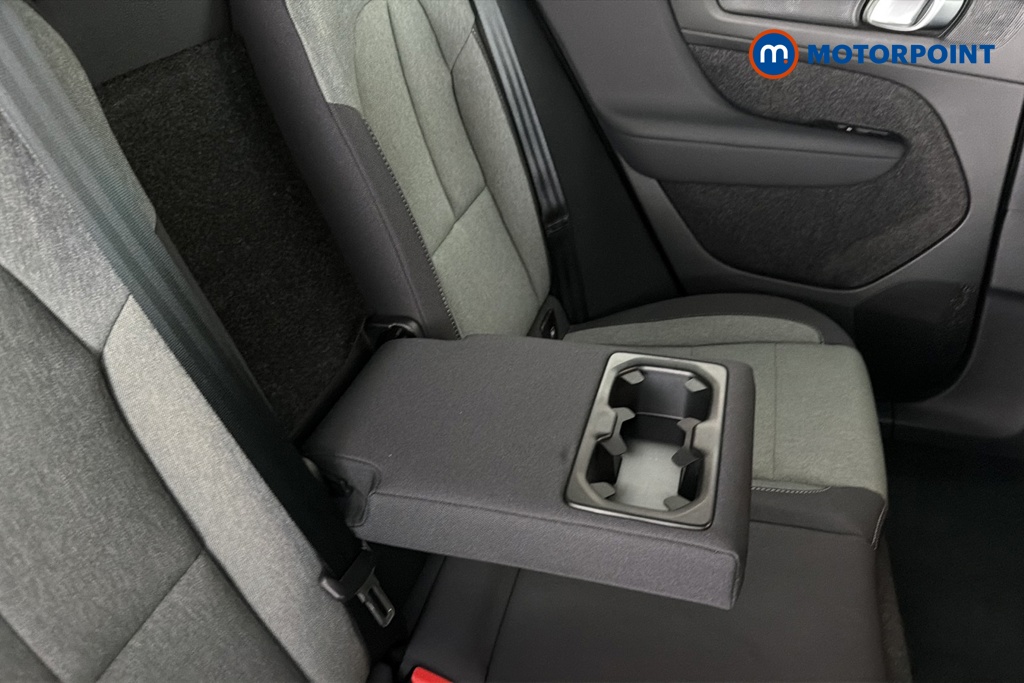 Volvo Xc40 Core Automatic Petrol SUV - Stock Number (1673987) - 26th supplementary image