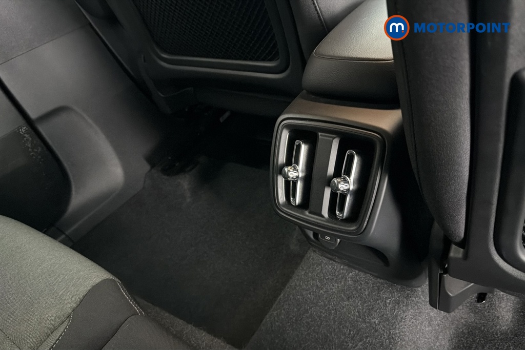Volvo Xc40 Core Automatic Petrol SUV - Stock Number (1673987) - 28th supplementary image