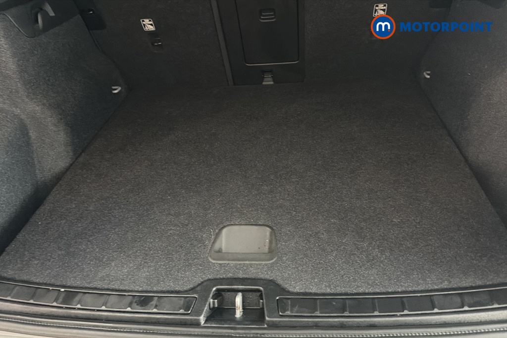 Volvo Xc40 Core Automatic Petrol SUV - Stock Number (1673987) - 30th supplementary image
