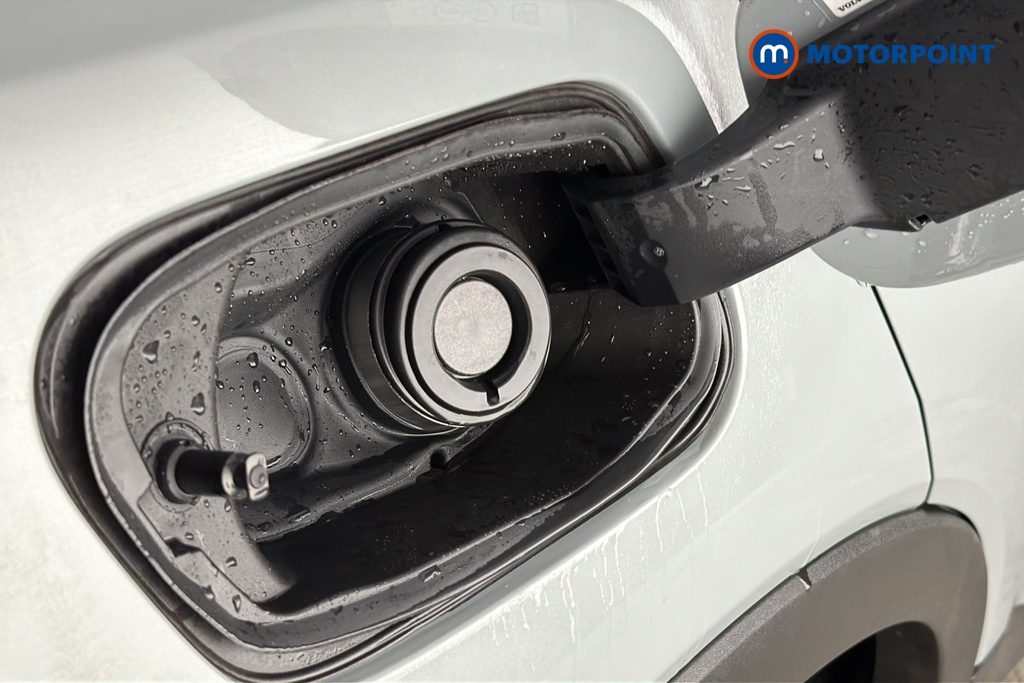 Volvo Xc40 Core Automatic Petrol SUV - Stock Number (1673987) - 41st supplementary image