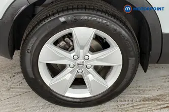 Volvo Xc40 Core Automatic Petrol SUV - Stock Number (1673987) - 46th supplementary image