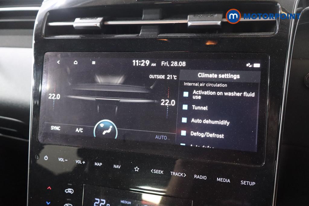 Hyundai Tucson Se Connect Manual Petrol SUV - Stock Number (1645413) - 9th supplementary image
