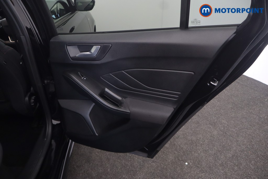 Ford Focus St-Line Edition Manual Petrol Estate - Stock Number (1650363) - 21st supplementary image