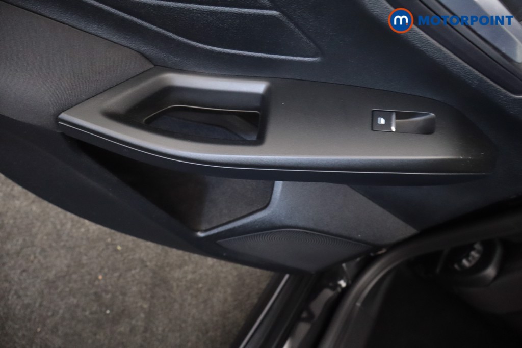 Ford Focus St-Line Edition Manual Petrol Estate - Stock Number (1650363) - 33rd supplementary image
