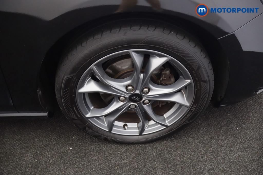 Ford Focus St-Line Edition Manual Petrol Estate - Stock Number (1650363) - 45th supplementary image