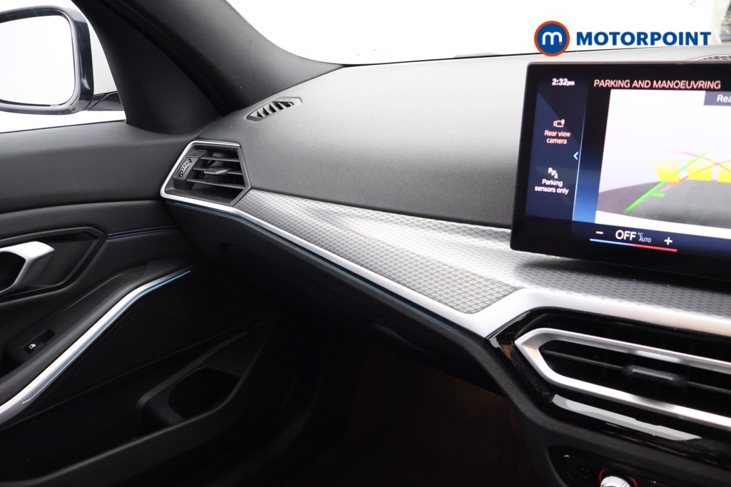 BMW 3 Series M Sport Automatic Petrol Plug-In Hybrid Estate - Stock Number (1650420) - 10th supplementary image