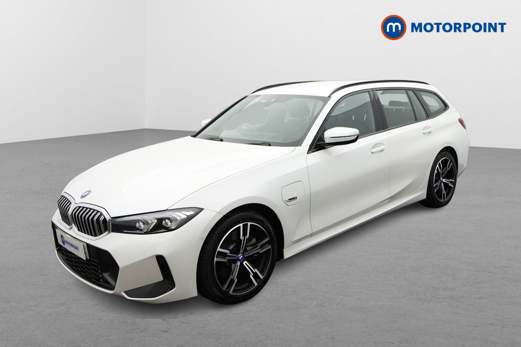 BMW 3 Series M Sport Automatic Petrol Plug-In Hybrid Estate - Stock Number (1650420) - Passenger side front corner