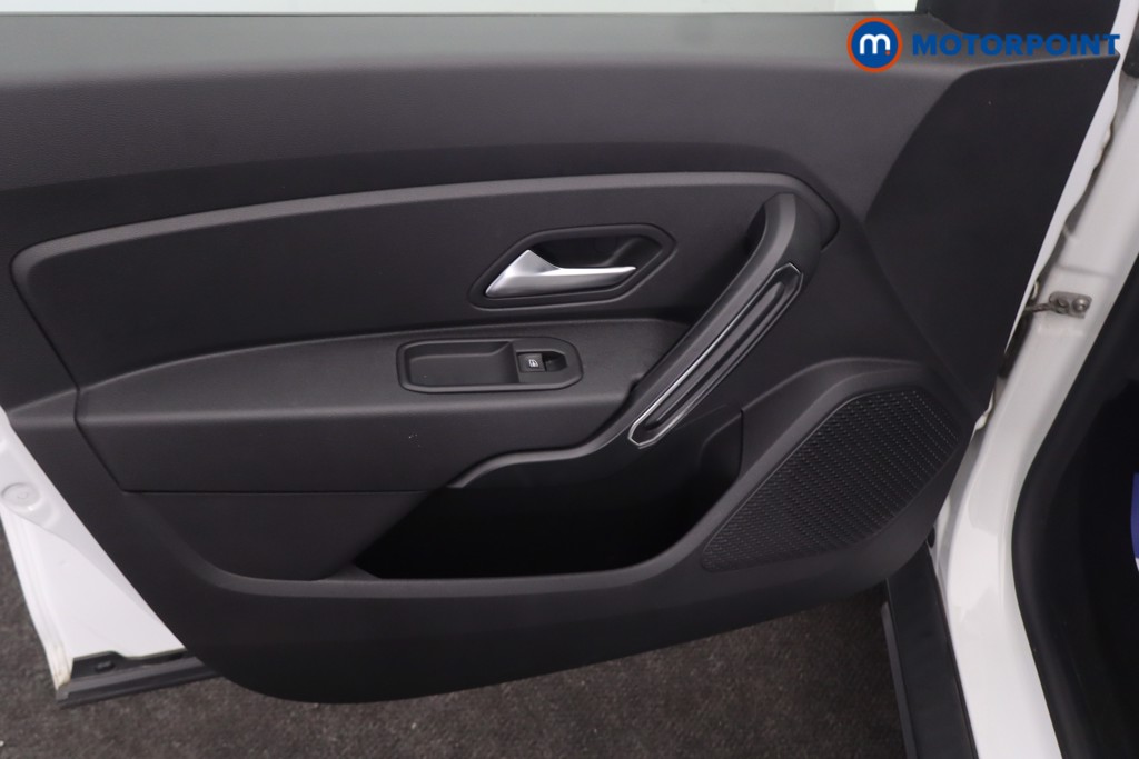 Dacia Duster Comfort Manual Petrol SUV - Stock Number (1655683) - 32nd supplementary image