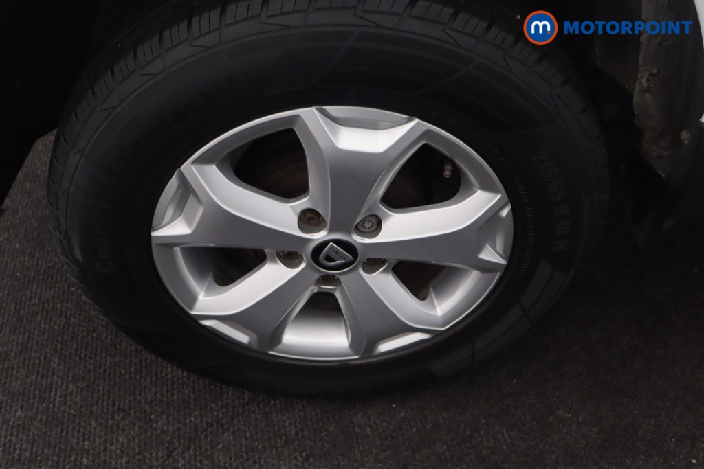 Dacia Duster Comfort Manual Petrol SUV - Stock Number (1655683) - 36th supplementary image