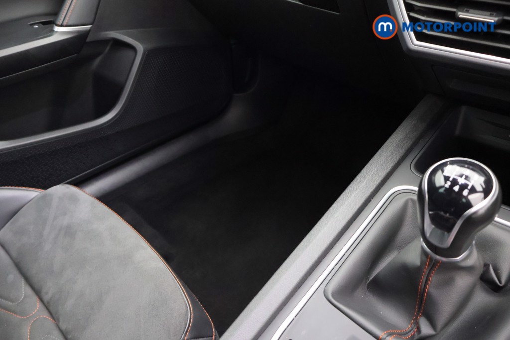 Seat Leon Fr Sport Manual Petrol Estate - Stock Number (1658583) - 17th supplementary image