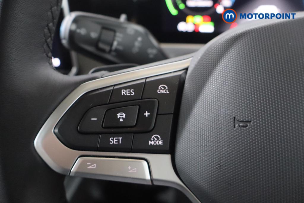 Volkswagen Passat Life Automatic Petrol Plug-In Hybrid Estate - Stock Number (1659624) - 15th supplementary image