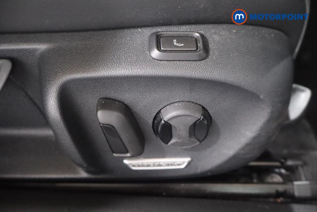 Volkswagen Passat Life Automatic Petrol Plug-In Hybrid Estate - Stock Number (1659624) - 20th supplementary image