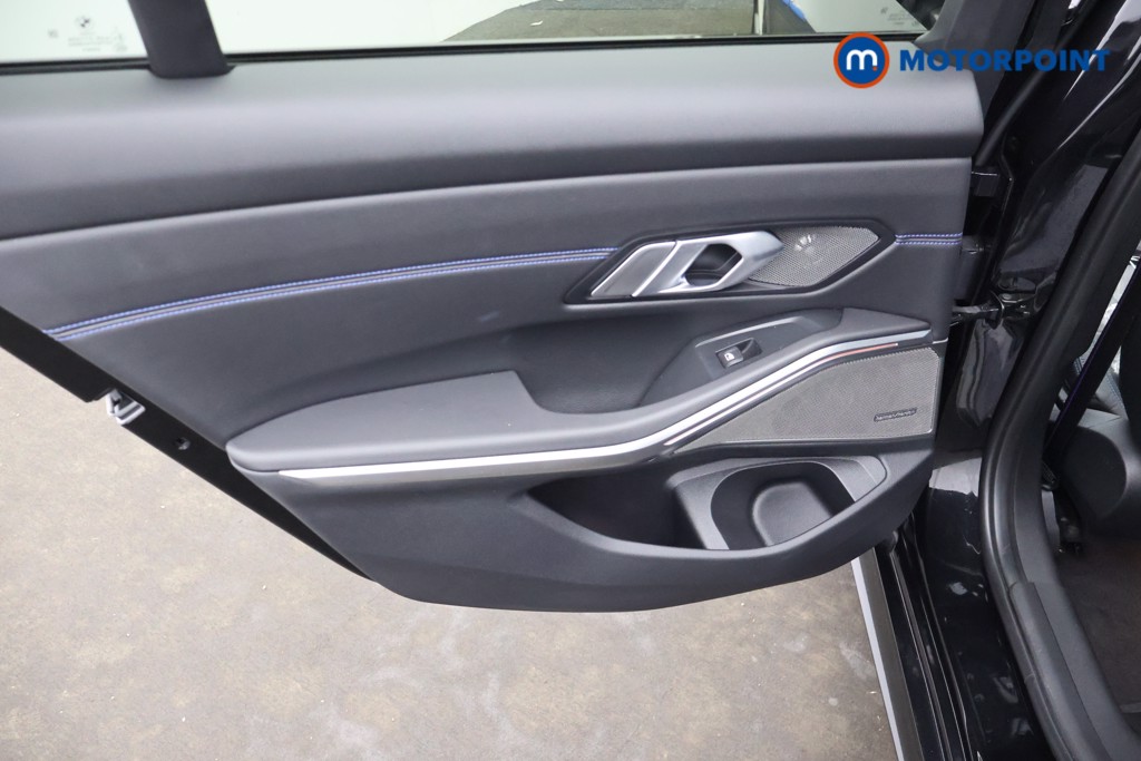 BMW 3 Series M340d Automatic Diesel Saloon - Stock Number (1660065) - 29th supplementary image
