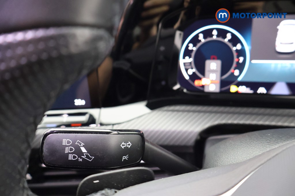 Volkswagen Golf R-Line Automatic Petrol Hatchback - Stock Number (1661878) - 5th supplementary image