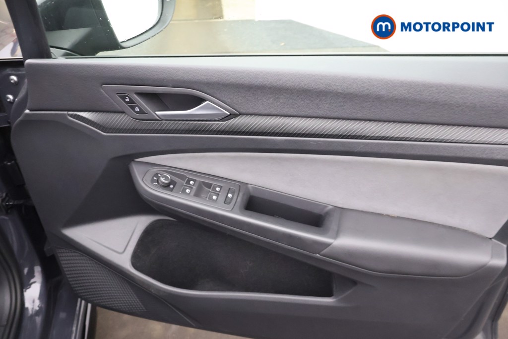Volkswagen Golf R-Line Automatic Petrol Hatchback - Stock Number (1661878) - 12th supplementary image