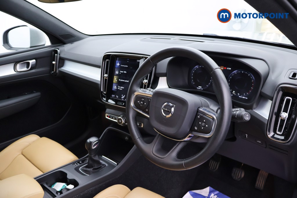 Volvo Xc40 Momentum Pro Manual Petrol SUV - Stock Number (1663597) - 13th supplementary image