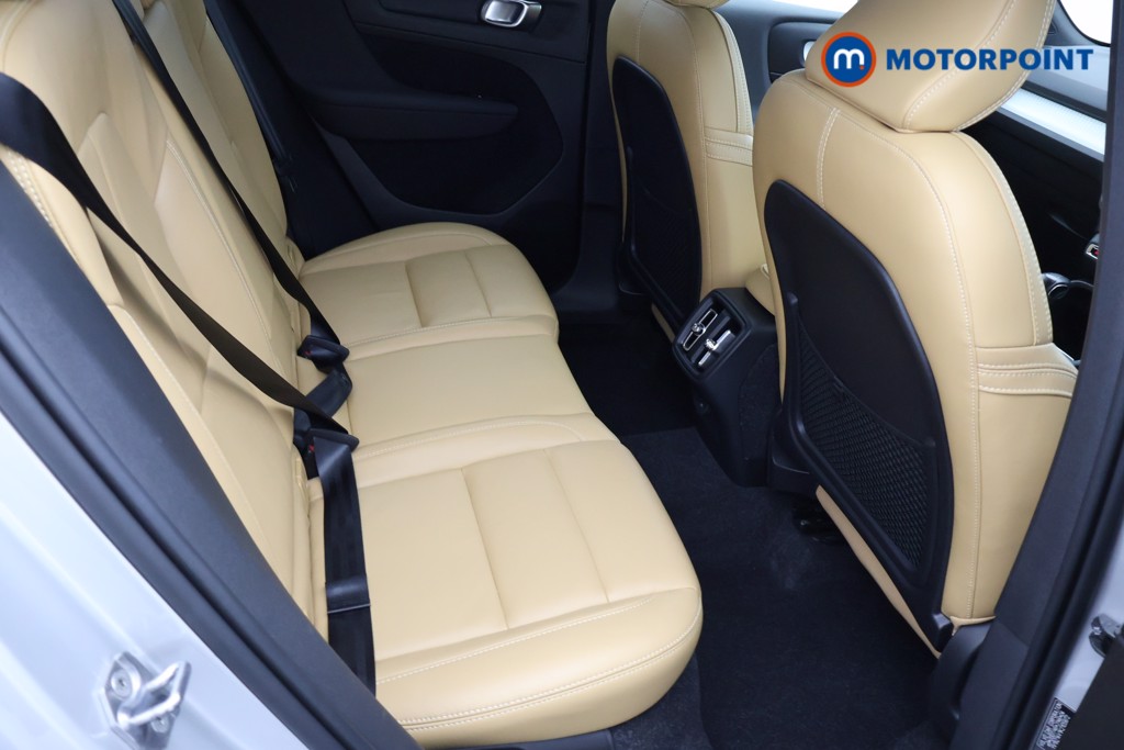 Volvo Xc40 Momentum Pro Manual Petrol SUV - Stock Number (1663597) - 18th supplementary image