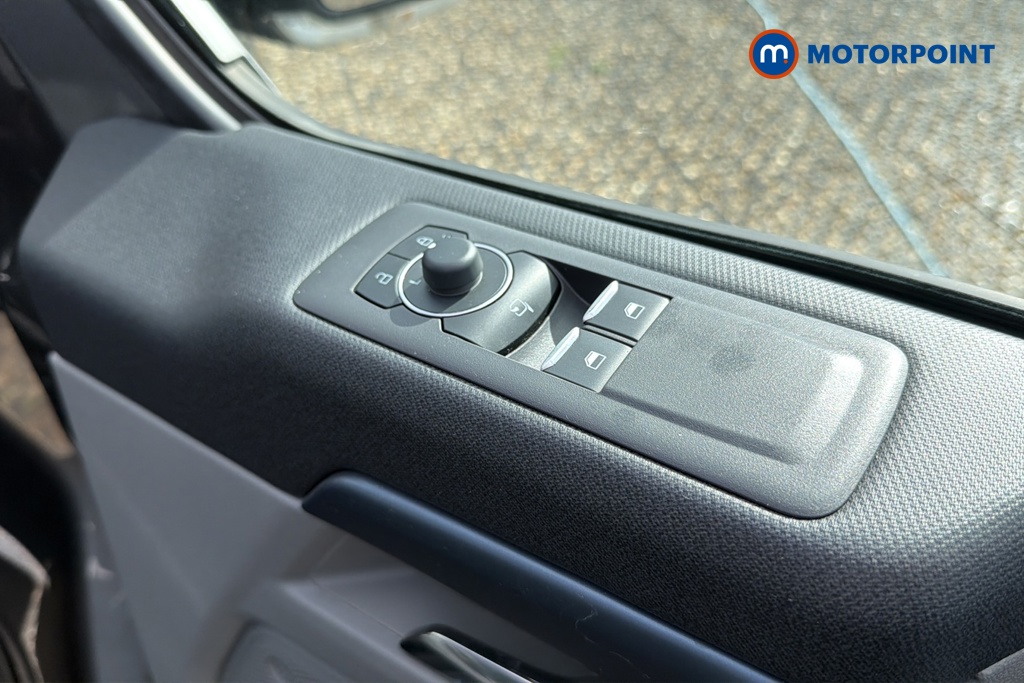 Ford Tourneo Custom Active Automatic Electric Standard Roof Minibus - Stock Number (1664638) - 19th supplementary image