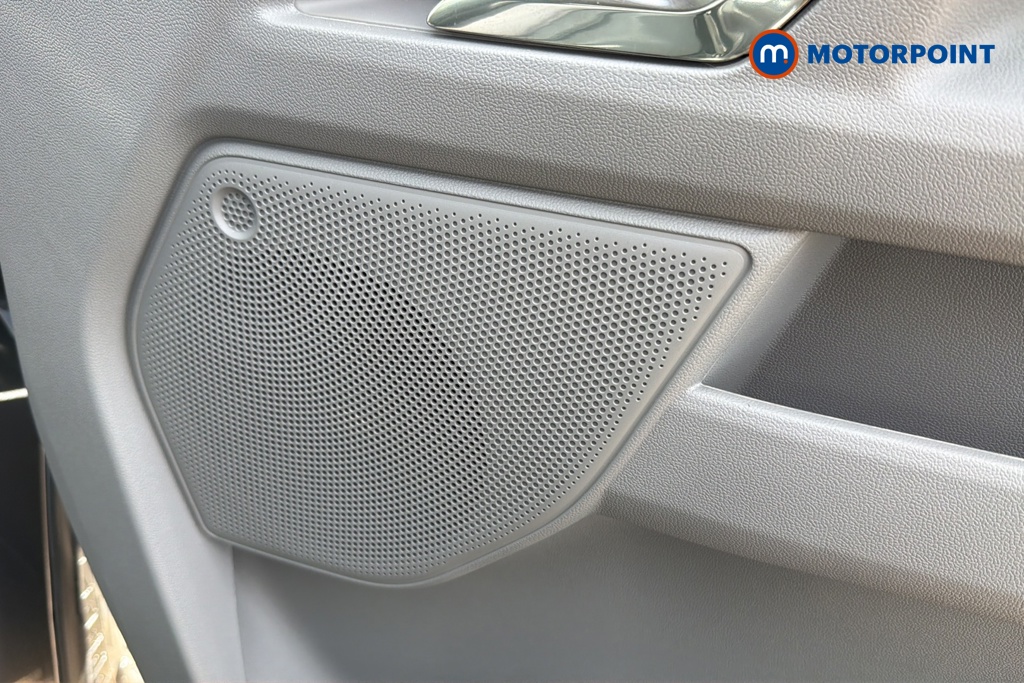 Ford Tourneo Custom Active Automatic Electric Standard Roof Minibus - Stock Number (1664638) - 21st supplementary image